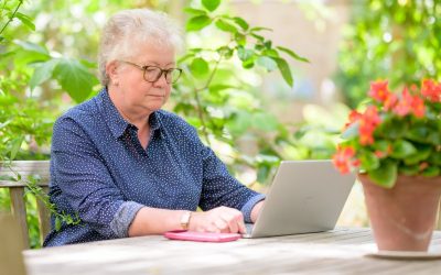 Comment favoriser des services en ligne inclusifs dans une société vieillissante