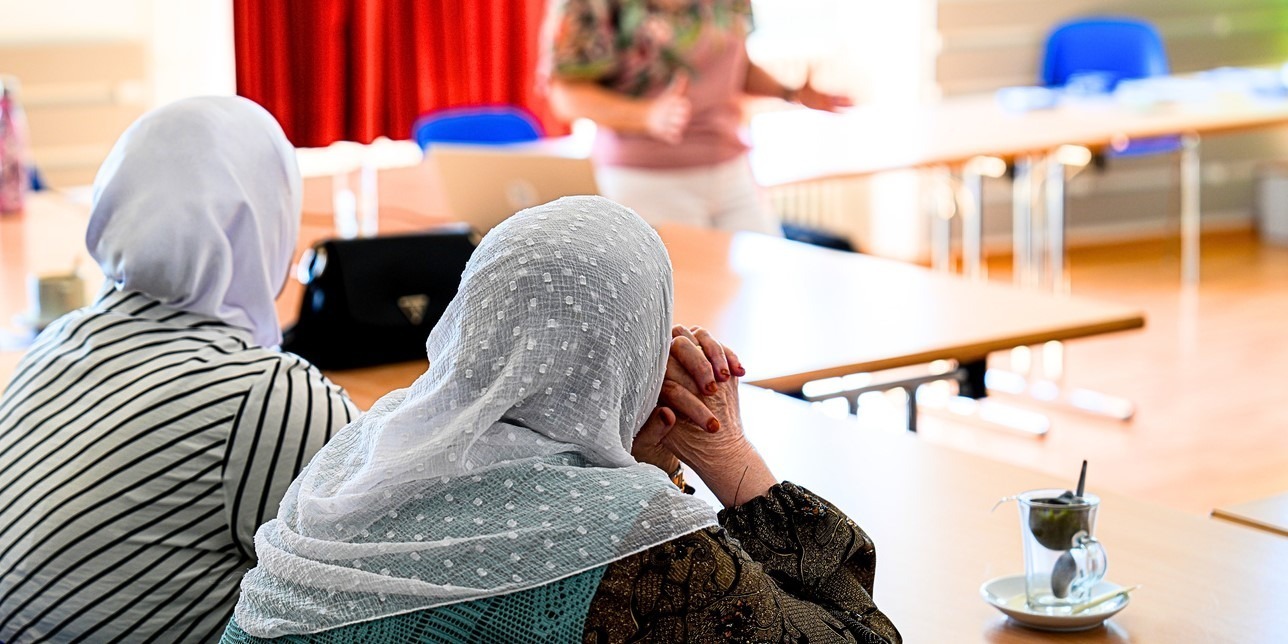Flyer-table-ronde_exposition-seniors-migrants